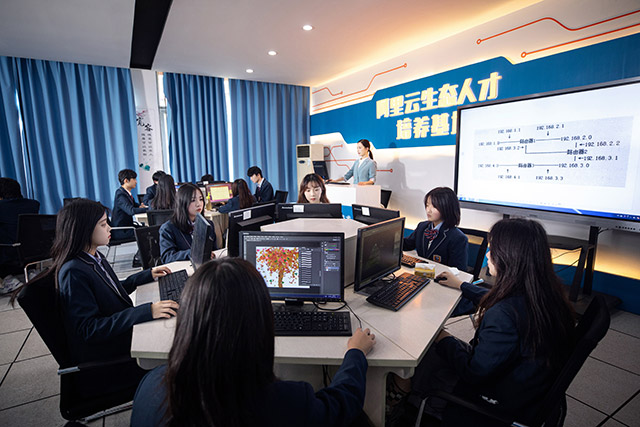 人工智能軟件開發專業就業前景 聚焦人工智能基礎軟件